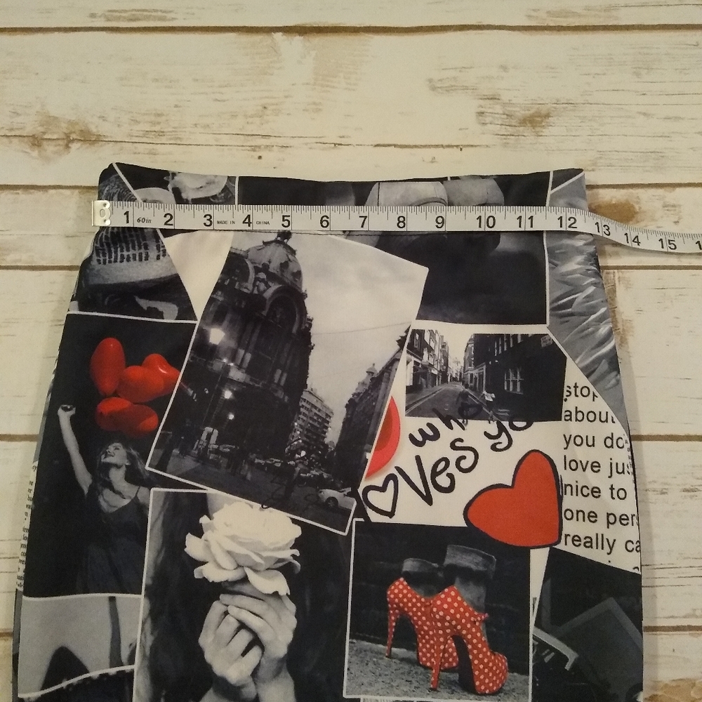 Cleo Apparel Photo Graph Pencil Skirt (Jr's) - Picture 4 of 6